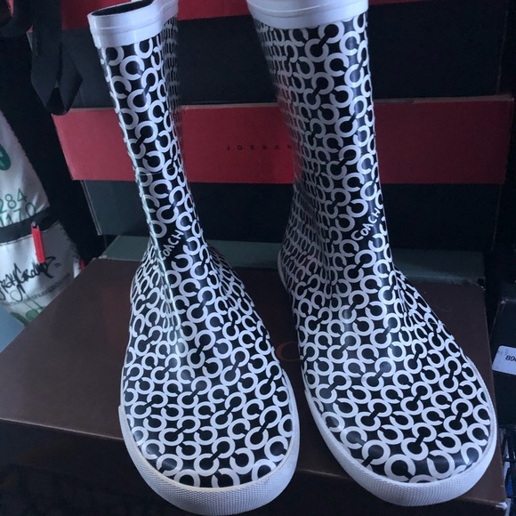 Coach boots - Picture 1 of 3